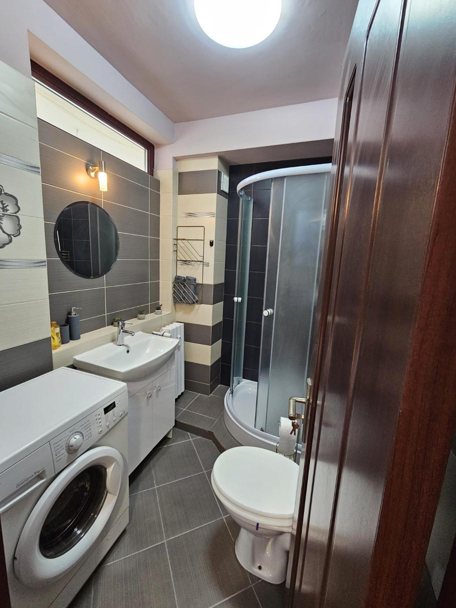 Central Sweet Apartment Self Check-In Timişoara Buitenkant foto